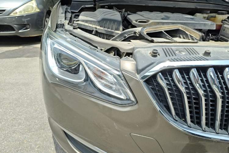 Used Buick GT 2015 15N Automatic Entry-Level Trim Right Front Headlight