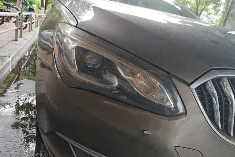 Used Buick GT 2015 18T Dual-Clutch Elite Model Right Front Headlight