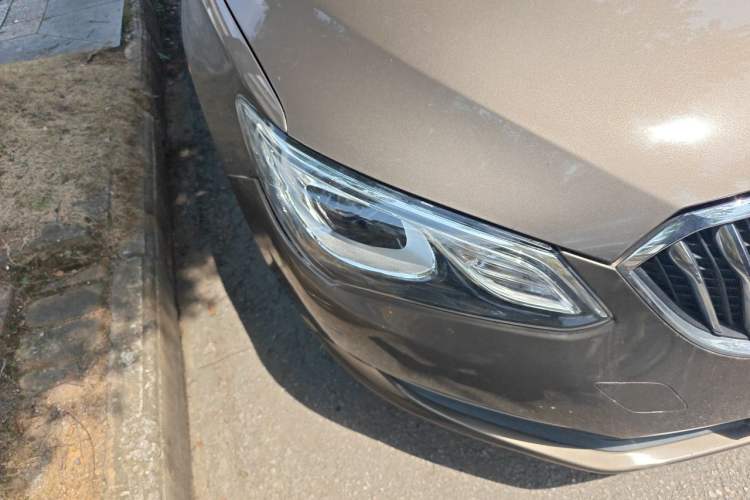 Used Buick GT 2015 15N Automatic Elite Version Right Front Headlight
