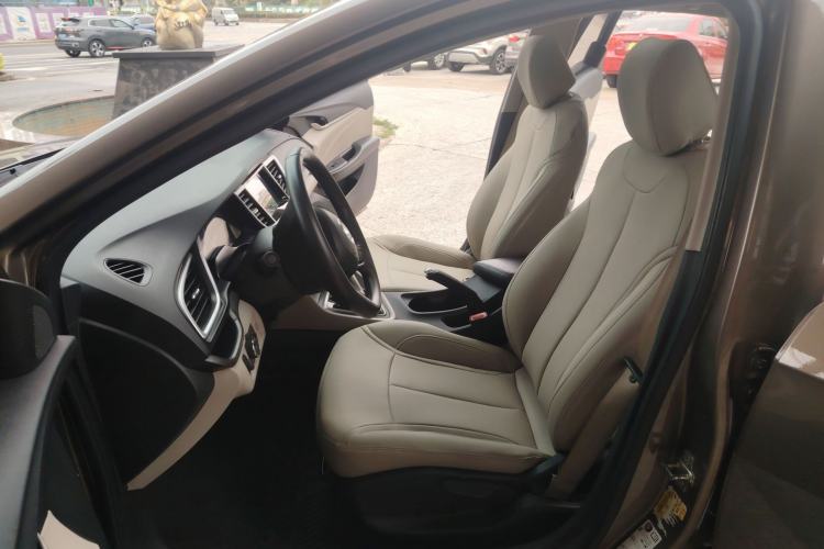 Used Buick GT 2015 15N Automatic Elite Version Driver Seat