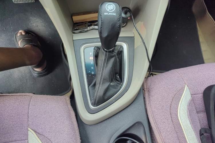 Used Buick GT 2015 15N Automatic Entry-Level Trim Gear Lever
