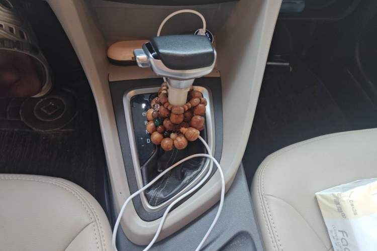 Used Buick GT 2015 15N Automatic Elite Version Gear Lever