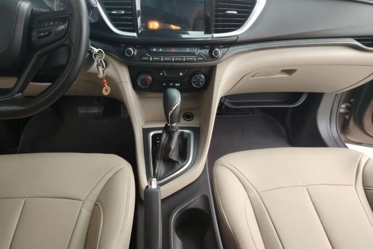 Used Buick GT 2015 15N Automatic Elite Version Interior 3