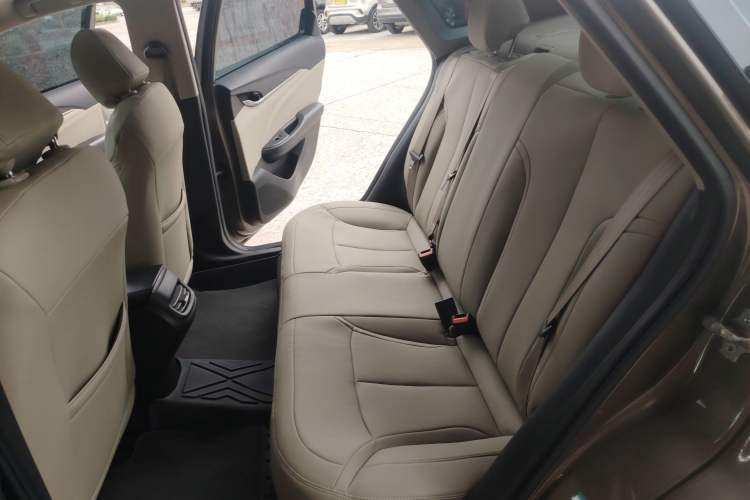 Used Buick GT 2015 15N Automatic Elite Version Left Rear Seat