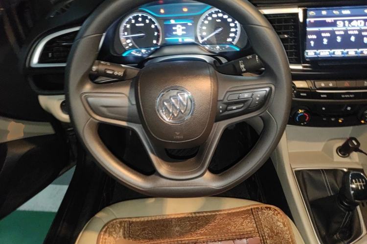 Used Buick GT 2015 15N Manual Elite Edition Steering Wheel