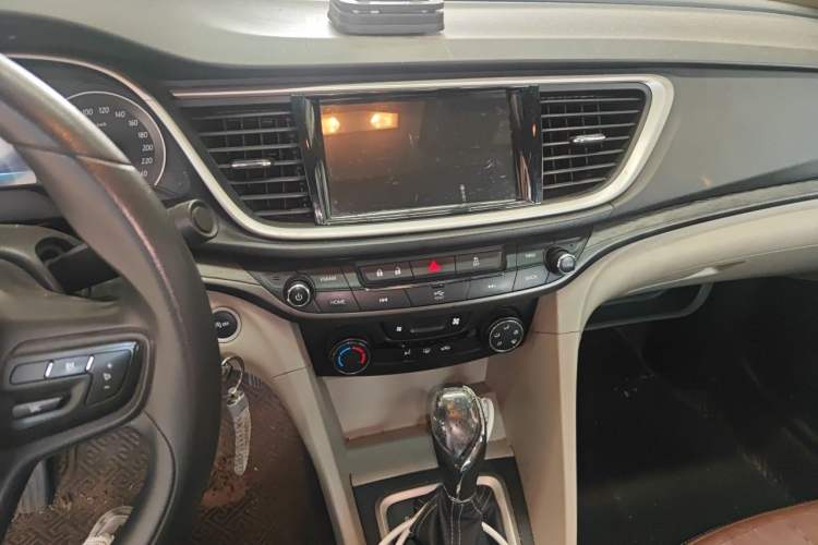 Used Buick GT 2015 15N Automatic Elite Version Audio And AC Panel