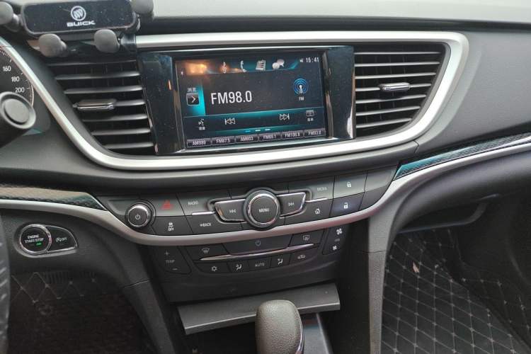 Used Buick GT 2015 15N Automatic Deluxe Edition Audio And AC Panel