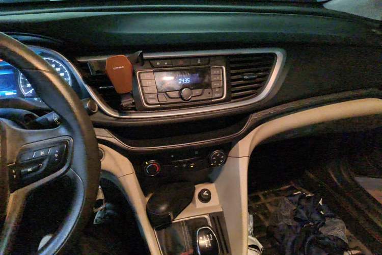 Used Buick GT 2015 15N Manual Elite Edition Audio And AC Panel