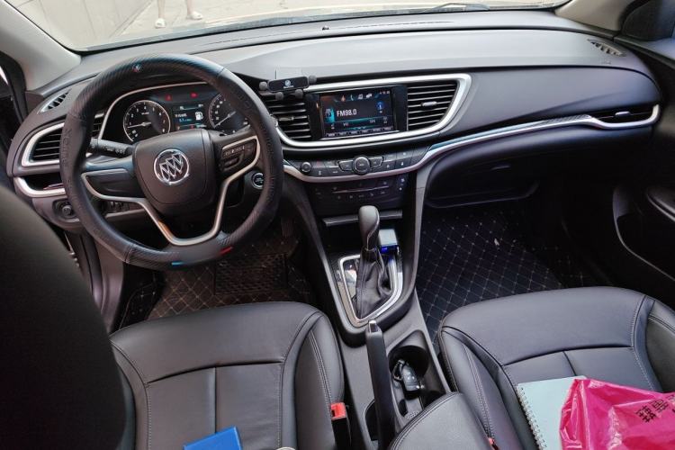 Used Buick GT 2015 15N Automatic Deluxe Edition Center Console