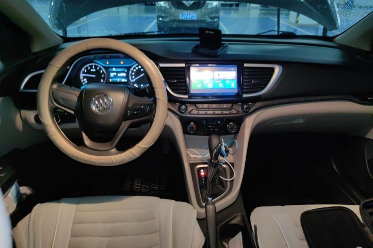 Used Buick GT 2015 15N Automatic Elite Version Center Console