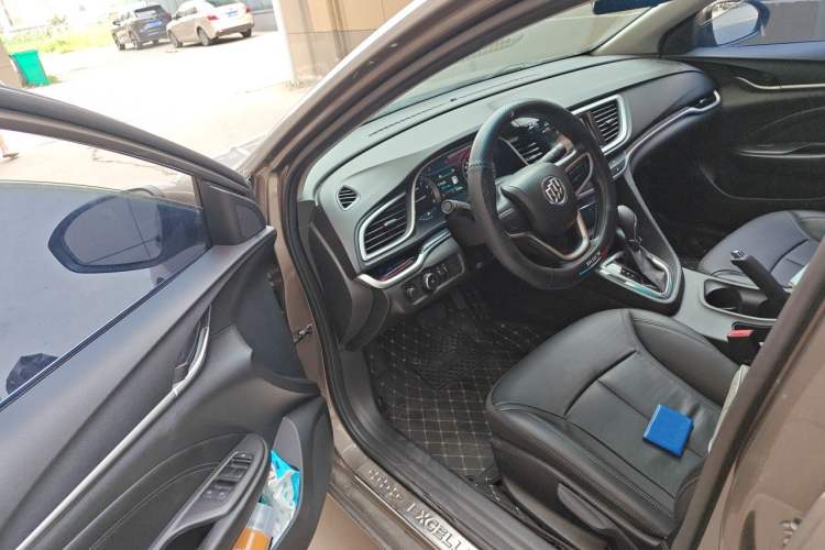 Used Buick GT 2015 15N Automatic Deluxe Edition Driver Seat