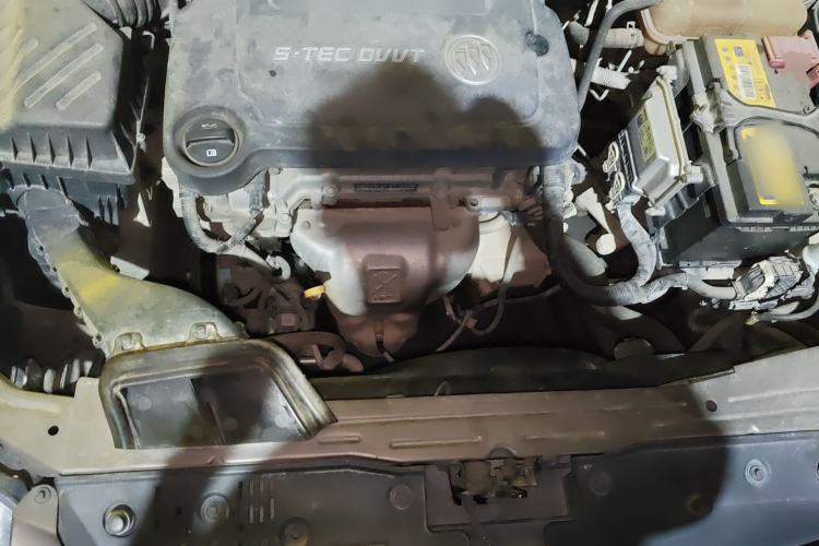 Used Buick GT 2015 15N Manual Elite Edition Engine Bay