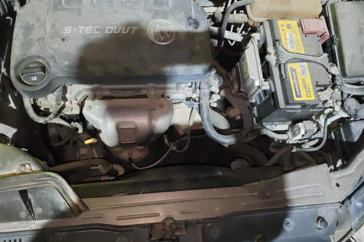Used Buick GT 2015 15N Manual Elite Edition Engine Bay Left