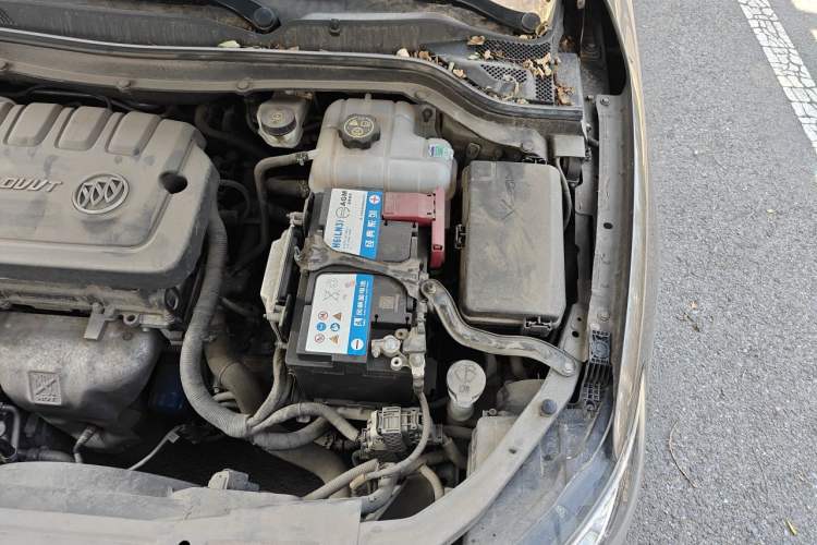 Used Buick GT 2015 15N Automatic Elite Version Engine Bay Left