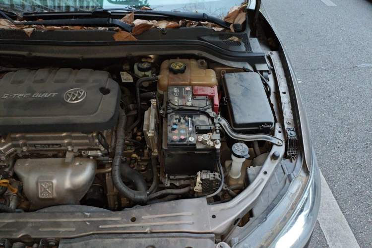 Used Buick GT 2015 15N Automatic Elite Version Engine Bay Left