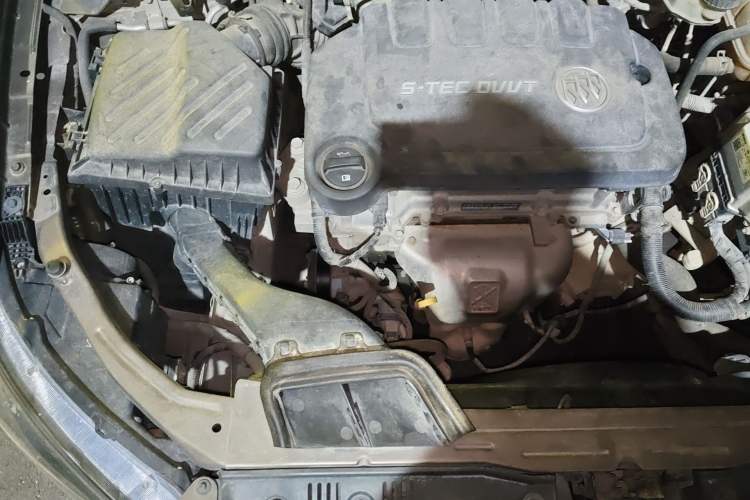 Used Buick GT 2015 15N Manual Elite Edition Engine Bay Right