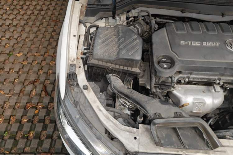 Used Buick GT 2015 15N Automatic Deluxe Edition Engine Bay Right