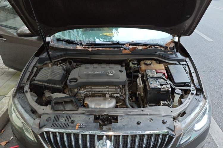 Used Buick GT 2015 15N Automatic Elite Version Engine Bay