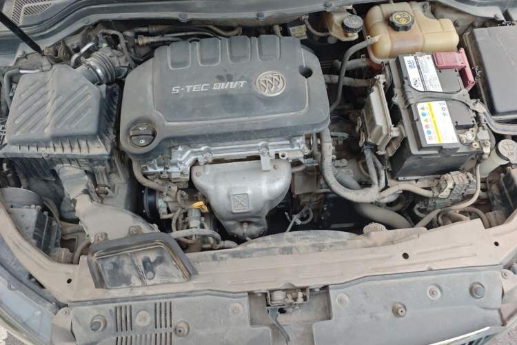 Used Buick GT 2015 15N Automatic Deluxe Edition Engine Bay