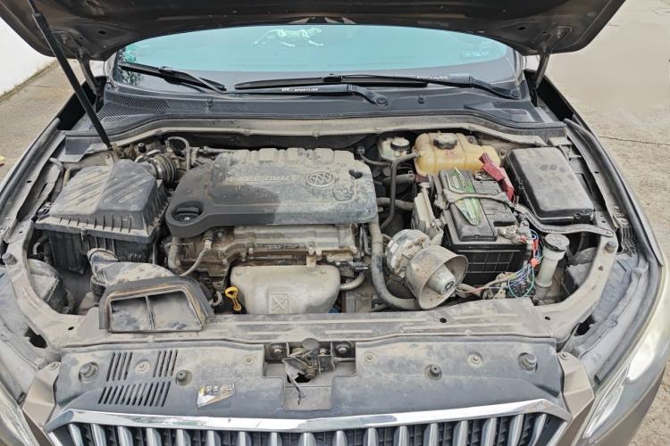 Used Buick GT 2015 15N Automatic Entry-Level Trim Engine Bay