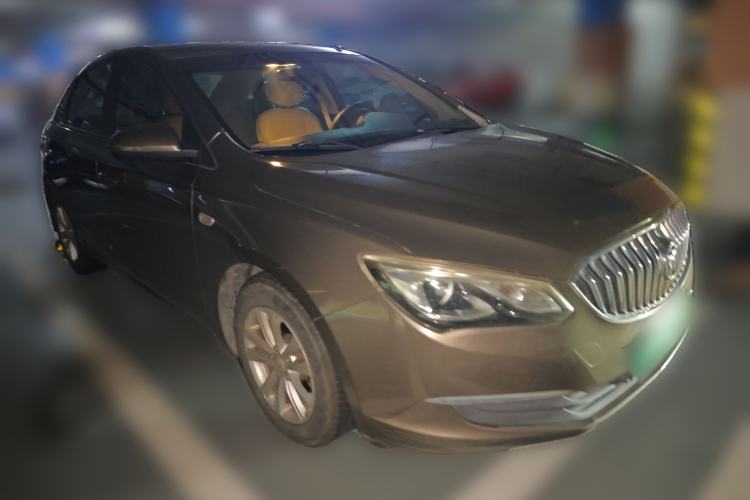 Used Buick GT 2015 15N Automatic Entry-Level Trim Front Right 45 Deg