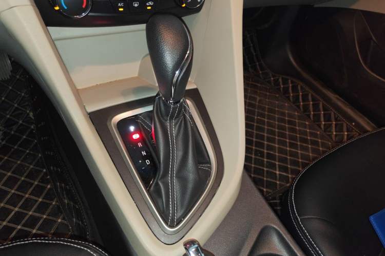 Used Buick GT 2015 15N Automatic Entry-Level Trim Gear Lever