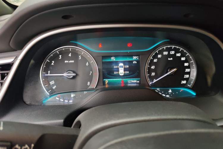Used Buick GT 2015 15N Automatic Deluxe Edition Instrument Cluster