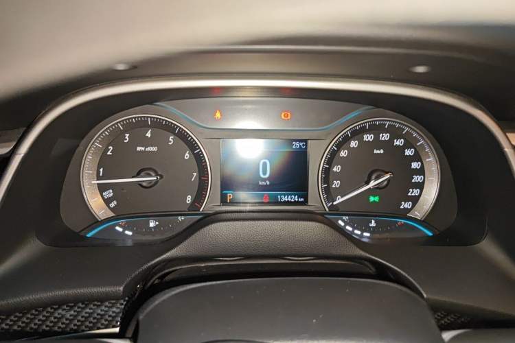 Used Buick GT 2015 15N Automatic Deluxe Edition Instrument Cluster