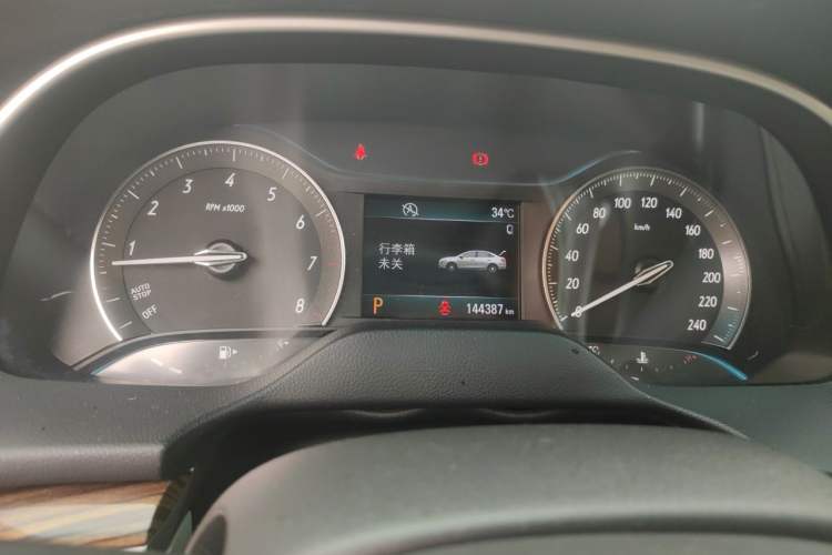 Used Buick GT 2015 15N Automatic Deluxe Edition Instrument Cluster