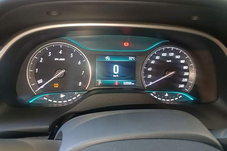 Used Buick GT 2015 15N Automatic Deluxe Edition Instrument Cluster