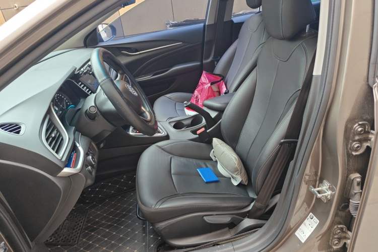 Used Buick GT 2015 15N Automatic Deluxe Edition Left Front Seat