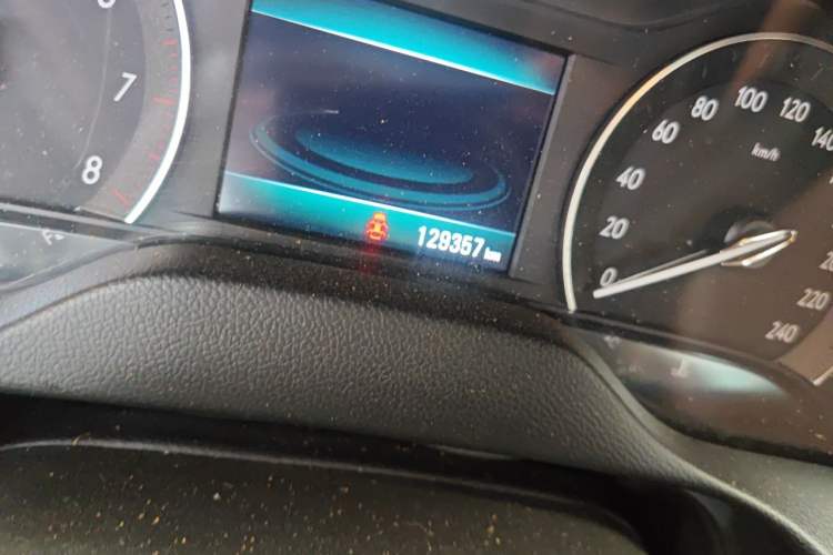 Used Buick GT 2015 15N Automatic Elite Version Odometer Close Up