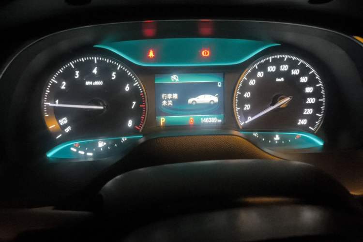 Used Buick GT 2015 15N Automatic Elite Version Odometer Close Up