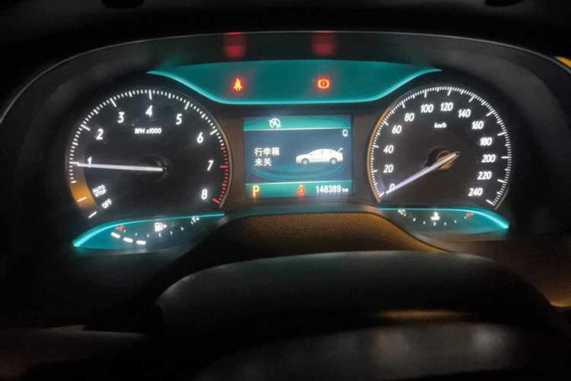 Used Buick GT 2015 15N Automatic Elite Version Odometer Close Up