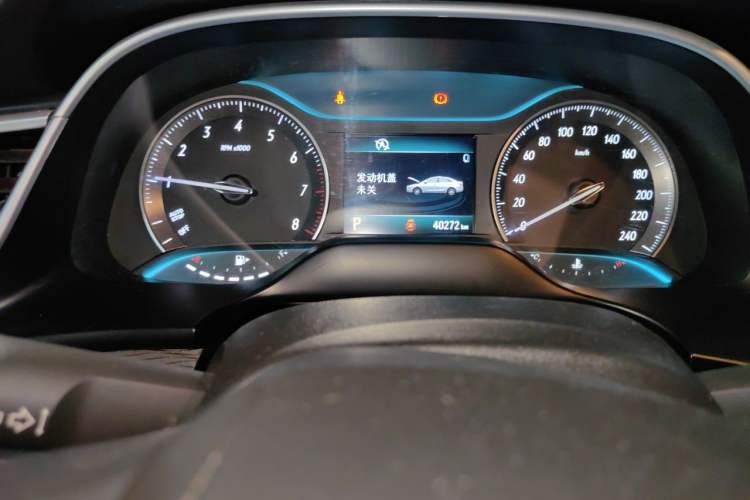 Used Buick GT 2015 15N Automatic Elite Version Odometer Close Up