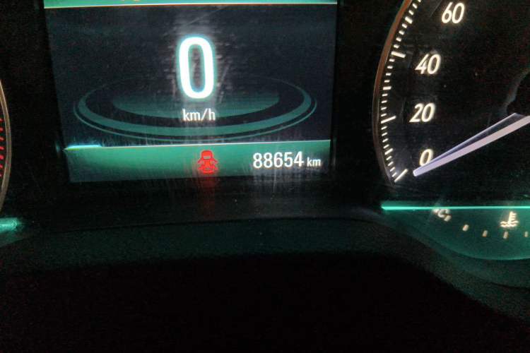 Used Buick GT 2015 15N Manual Elite Edition Odometer Close Up