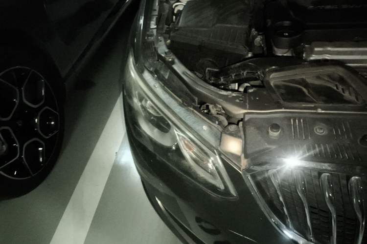 Used Buick GT 2015 15N Automatic Elite Version Right Front Headlight