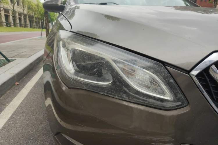 Used Buick GT 2015 15N Automatic Deluxe Edition Right Front Headlight