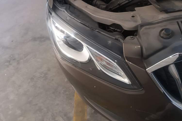 Used Buick GT 2015 15N Automatic Deluxe Edition Right Front Headlight