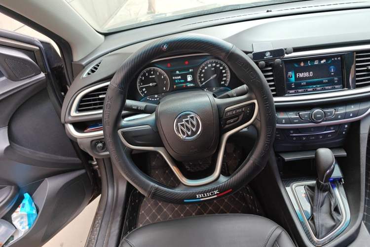 Used Buick GT 2015 15N Automatic Deluxe Edition Steering Wheel