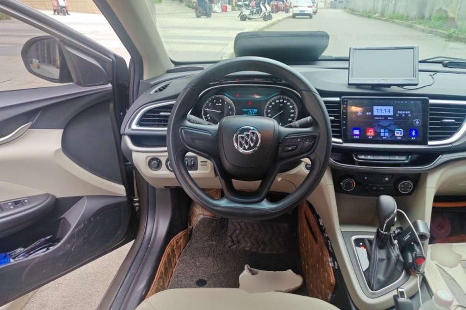 Used Buick GT 2015 15N Automatic Entry-Level Trim Steering Wheel