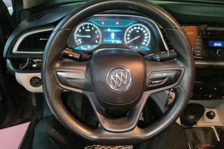 Used Buick GT 2015 15N Manual Elite Edition Steering Wheel