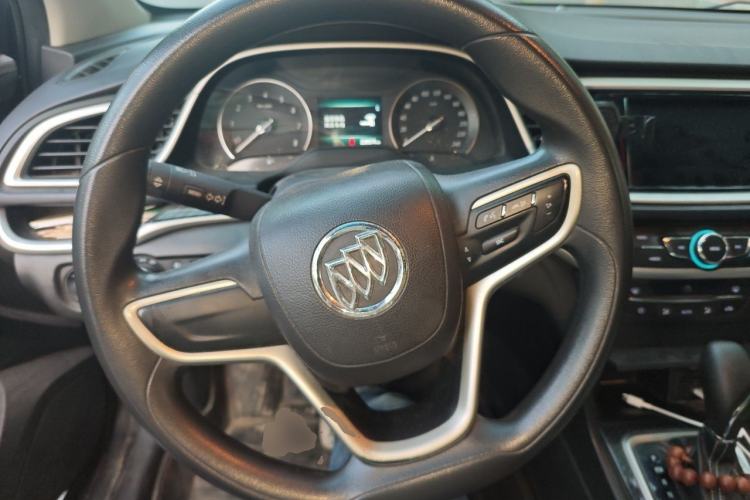 Used Buick GT 2015 15N Automatic Deluxe Edition Steering Wheel