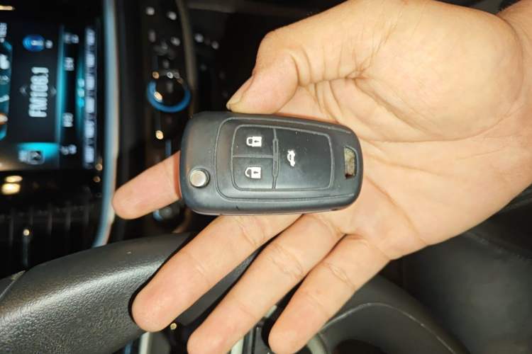 Used Buick GT 2015 15N Automatic Deluxe Edition Vehicle Key