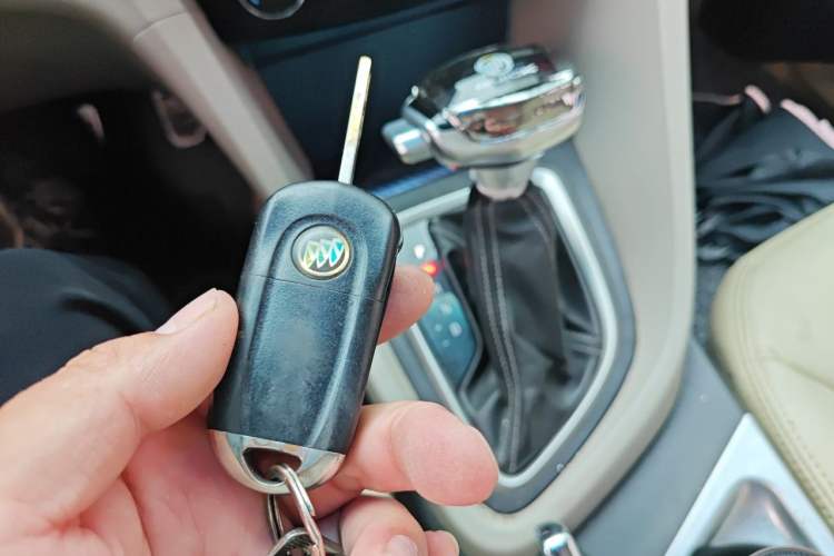 Used Buick GT 2015 15N Automatic Entry-Level Trim Vehicle Key