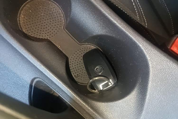 Used Buick GT 2015 15N Automatic Deluxe Edition Vehicle Key