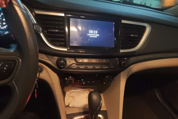 Used Buick GT 2015 15N Automatic Elite Version Audio And AC Panel