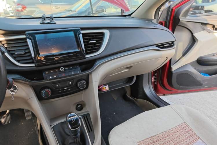 Used Buick GT 2015 15N Manual Elite Edition Audio And AC Panel