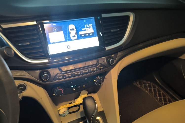 Used Buick GT 2015 15N Automatic Elite Version Audio And AC Panel