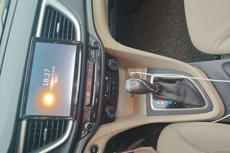 Used Buick GT 2015 15N Automatic Elite Version Audio And AC Panel